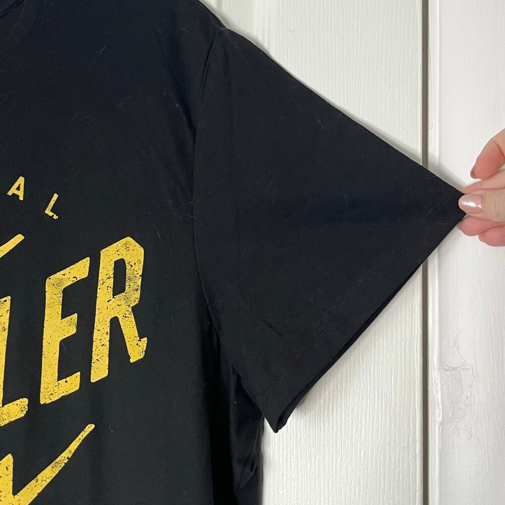 Goodfellow & Co. Chrysler Graphic T-Shirt - Size XL - Picture 3 of 6